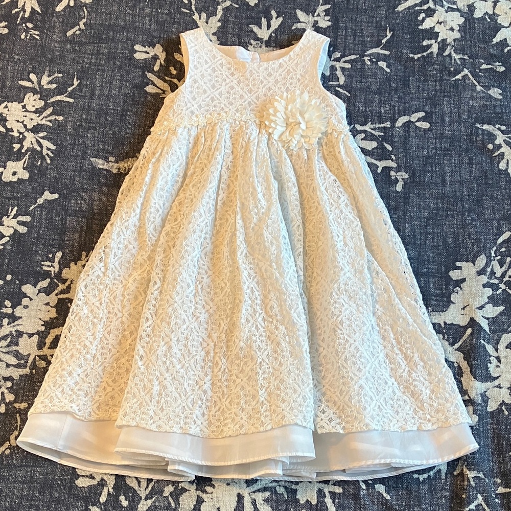 Laura Ashley Girl’s floral white lace tank sleeveless Easter flower girl lined 4